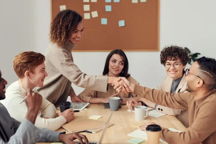 Entretien professionnel entre candidat et recruteur